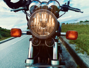 バイクのハザードランプ（非常点滅表示灯）の使い方を解説