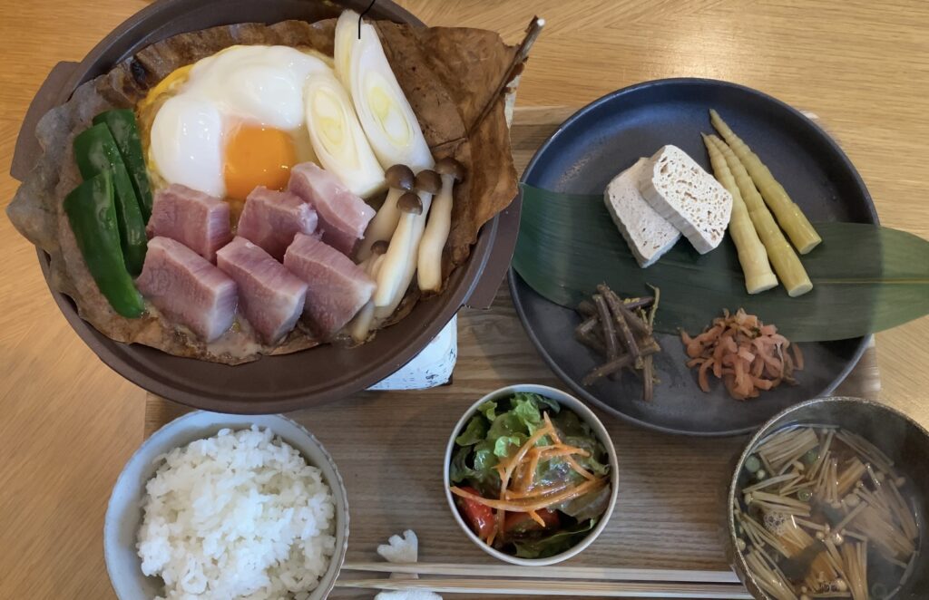 沖縄南城市にある岐阜の郷土料理と飛騨牛のカフェ