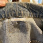 リーバイスのデニムジャケット（70505-0217 4th）に穴