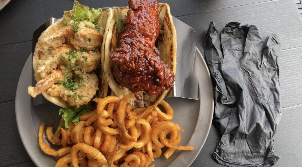 「BEK」で2ピースタコスを注文した